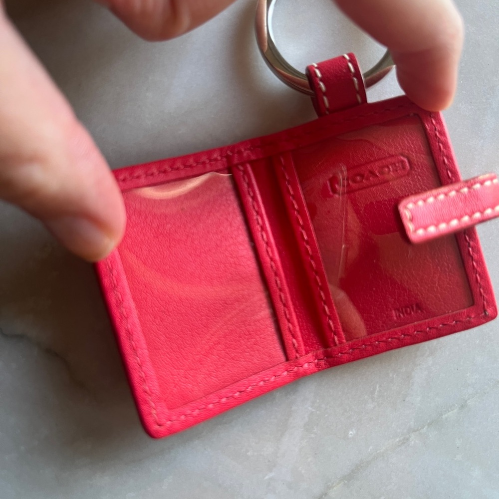Coach Picture Frame Keychain - Picture 3 of 3